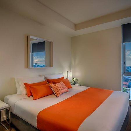 Adele Apartment Hotel East Melbourne Exteriör bild